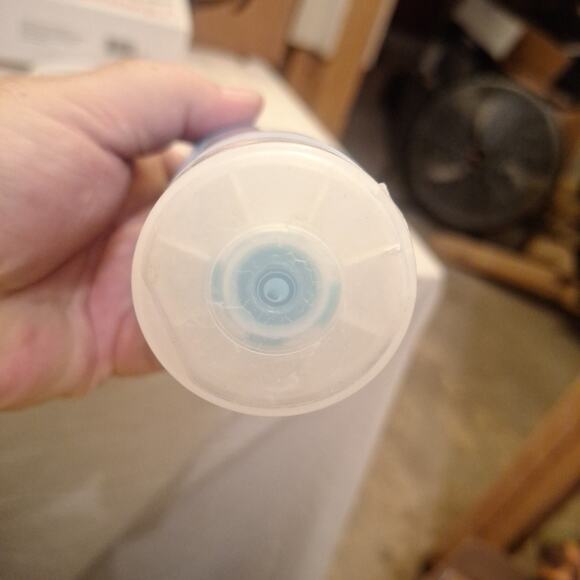 John Frieda Blue Crush for Brunettes Blue Conditioner 8.3 oz - Picture 4 of 5